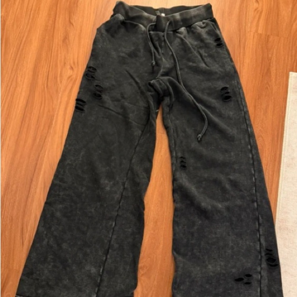 Wide Leg Distressed Sweatpants - Black